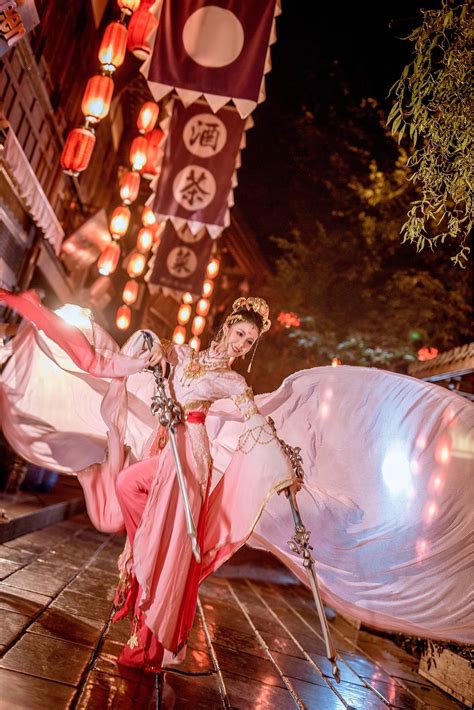 Ghim của vô tâm lãnh ngọc trên cosplay | Cosplay, Y phục