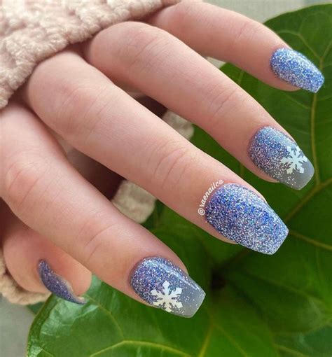 10 Pretty Snowflake Nail Art Designs You Must Love | Style VP