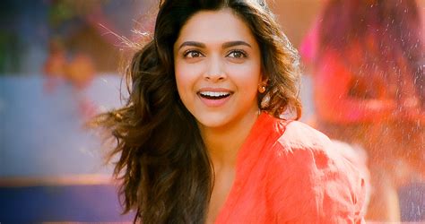 Deepika Padukone Yeh Jawani Hai Deewani Lancamento Shefali Alvares: