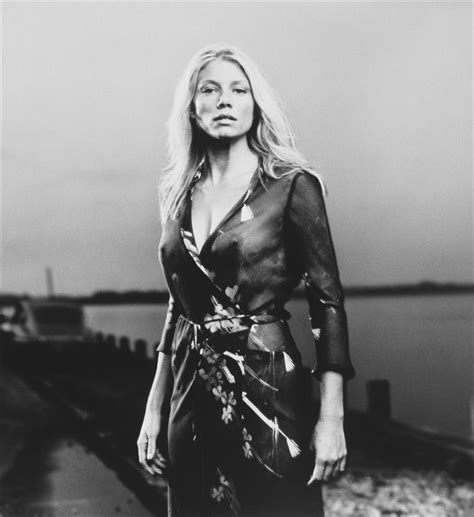 Peta Wilson nue, 54 Photos, biographie, news de stars | LES STARS NUES