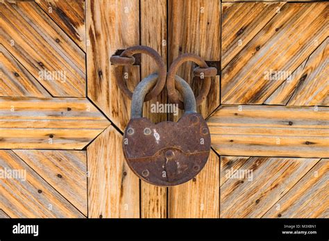 Door lock lock hi-res stock photography and images - Alamy