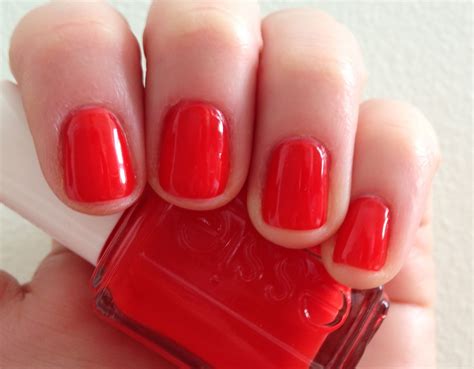 red nail color ideas 12