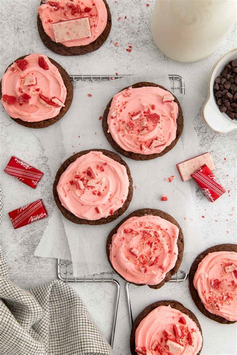 Top 25 BEST Gluten-Free Christmas Desserts (for 2025!) - Meaningful Eats