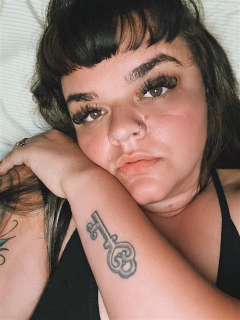 R/pinupgirls r/milf : u/Ariana-xo-garcia