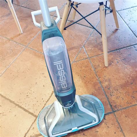 Bissell Spinwave Review - Is it the Best Cordless Mop?