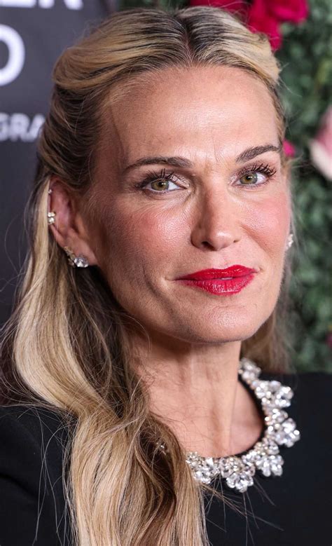 Molly Sims Attends An Unforgettable Evening 2025 Gala in Los Angeles 04