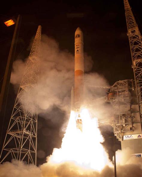 Photos: Air Force Satellite Launch Lights Up the Night | Space