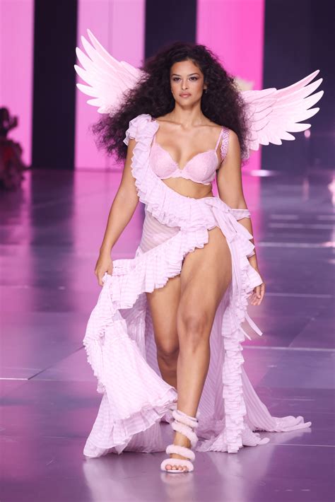 Victoria's Secret Runway, Fashion Show 2024: Photos