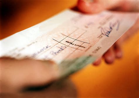 O Que É Sustar Cheque - Sustar cheque: compreenda o que fazer e como funciona – Simples ...