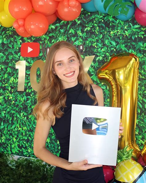 Ashlynn Mooney | Kansas City KS