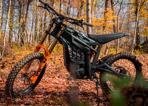 The Talaria Sting Electric Dirt Bike Is a Cheap but Powerful Toy With a ...