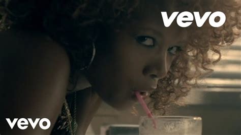 "Milkshake," Kelis | Sexy 2000s Music Videos | POPSUGAR Entertainment ...