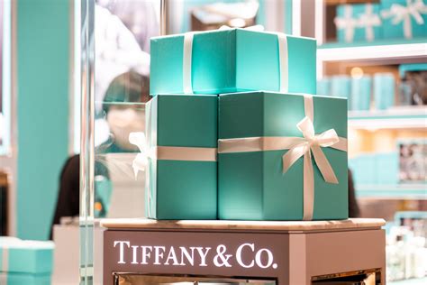Tiffany & Co. Wallpapers (12 images) - WallpaperCat