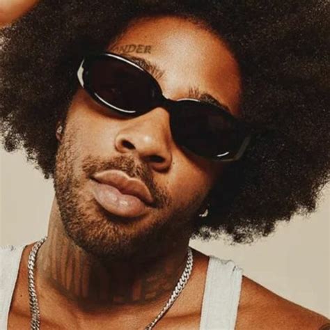 stream clouded  blend  esentrik listen