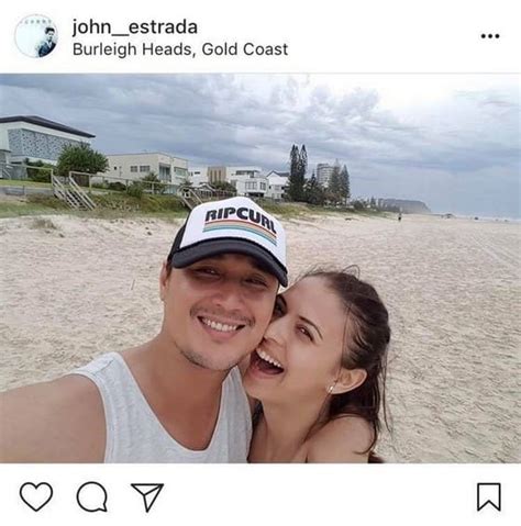 John Estrada with his wife | ABS-CBN Entertainment