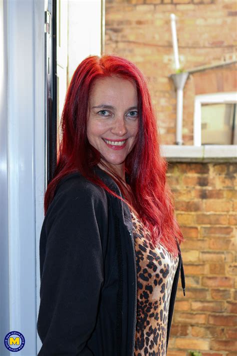 Mature Redhead Shaved Wet Pussy | My XXX Hot Girl