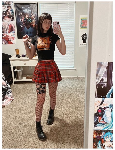 arisa vurr on #goth #girl #outfits #skirts #gothgirloutfitsskirts “👉🏻👌🏻