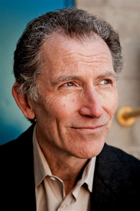 sergey nikonov  entertainmentie