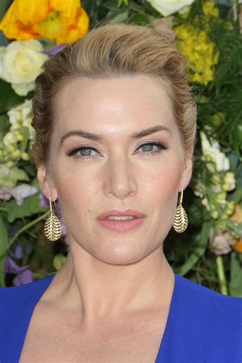 April 13: 'A Little Chaos' Premiere in London - 0138 - Kate Winslet Fan