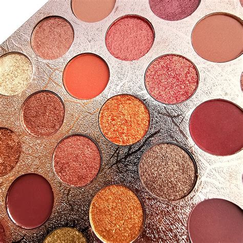 DIKALU 35 Color Eye Shadow