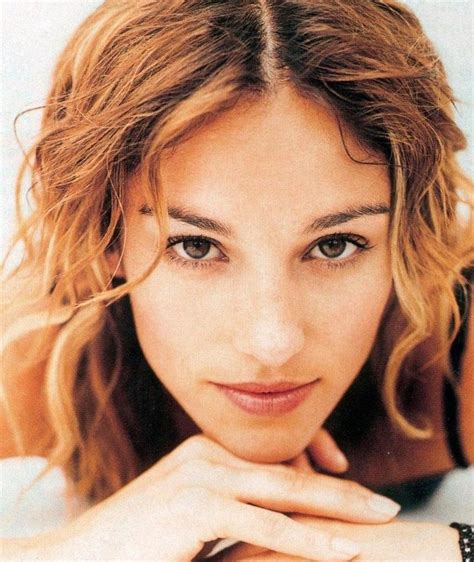 Amy Jo Johnson – Movies, Bio and Lists on MUBI