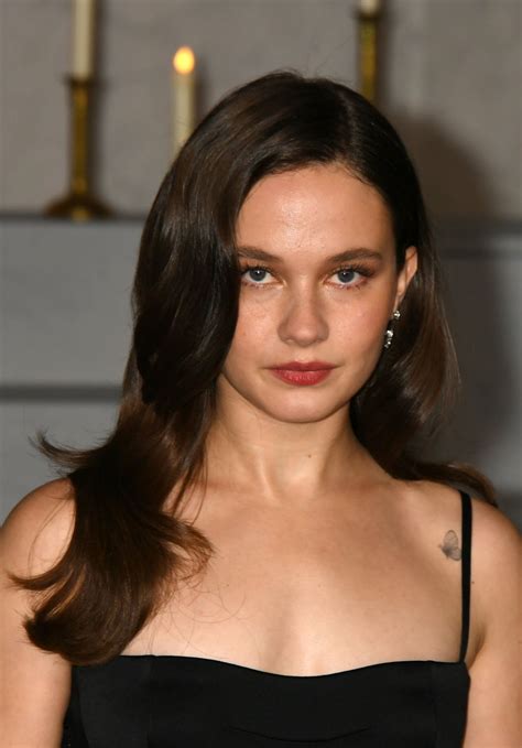 Cailee Spaeny at “Wake Up Dead Man: A Knives Out Mystery” Premiere in