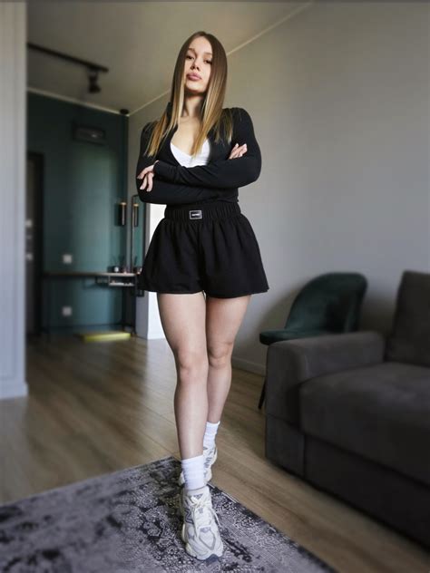 Allinika Biography, Age, Real Name, Nationality, Wiki, Photos, Videos