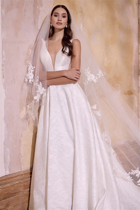 Arden - Beautiful Bridal Gowns