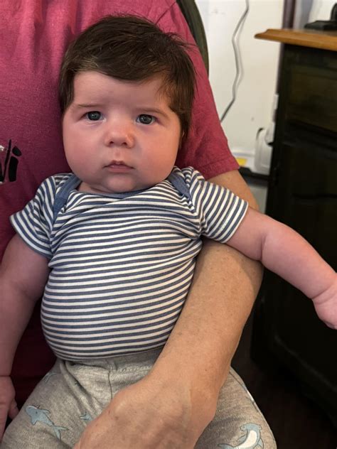 Mandy Kay - When you give birth to your husband’s twin 😍 so stinking