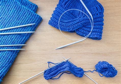 Knitting | Textile, Yarn & Patterns | Britannica