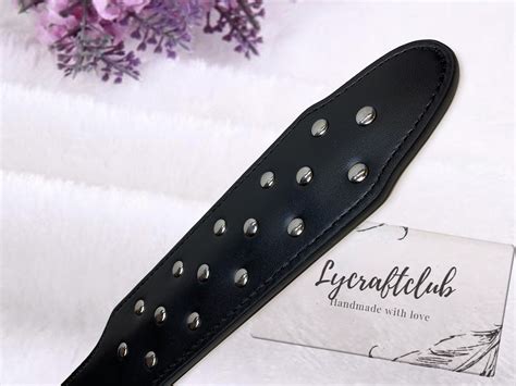 Punk Bondage Rivet Sex Slave Leather Horse Whip Toy Flogger Restraint