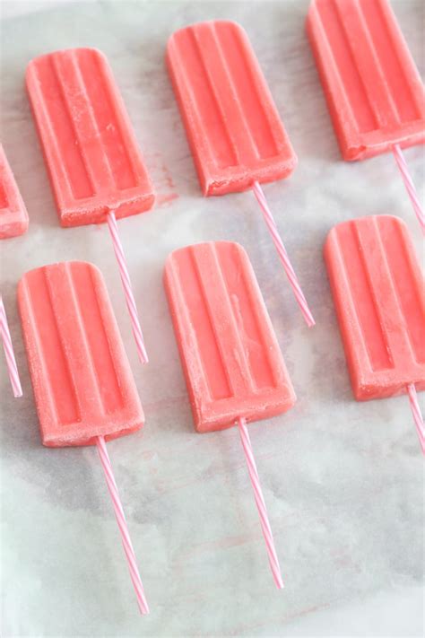 strawberry milk ice pops sprinkle bakes