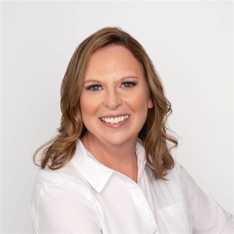 Kristen Dzialo at Keller Williams Elite - Know the difference