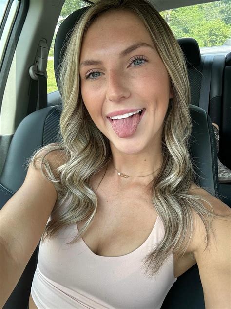 Kinlee Renee - Kinlee Renee added a new photo — in Tennessee.