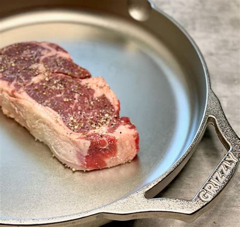 Cooking Steaks In Cast Iron - Simple Tips For Mouthwatering Results ...