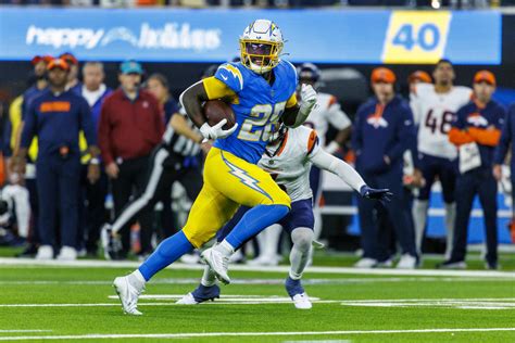 Chargers vs. Patriots: How to watch, predictions and betting odds - Los