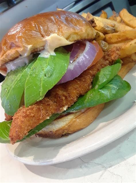 North Ave Grill - American Diner in Tosa