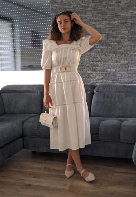 rochie alba eleganta rochie alba midi rochie alba eleganta de zi
