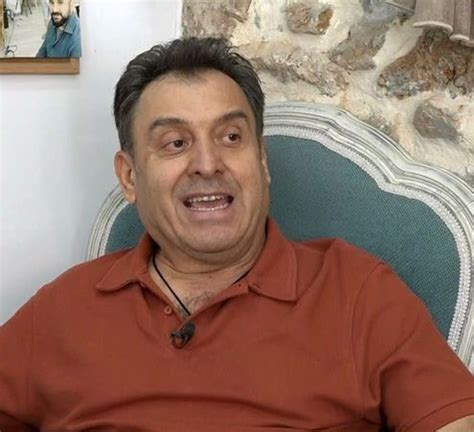 panos stathakopoylos  stighmi poy paraligho na pesei se ghkremo