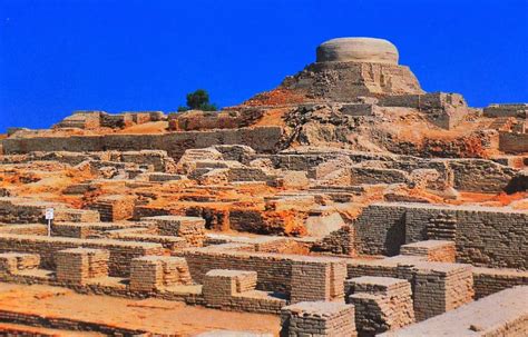 Mohenjo-daro ~ World of wonders