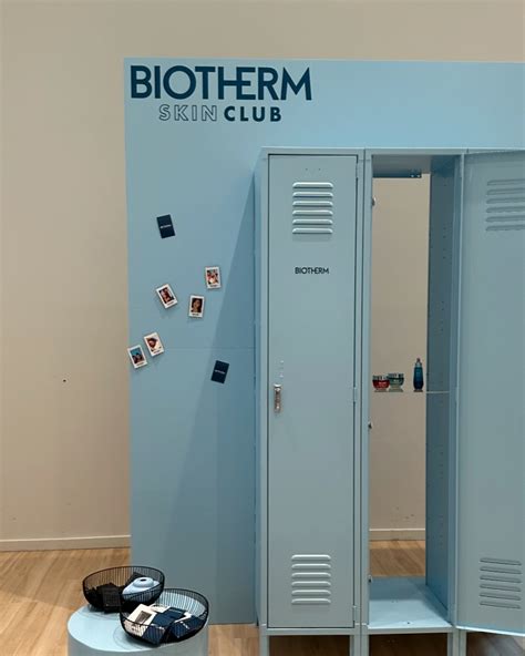 Blackgapprincess / Chichi☆ | 💙🤍 @biotherm | Instagram