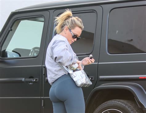 Hilary Duff is built to take multiple guys and beg for more : r