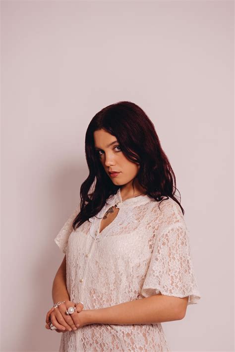 Lara Rose NSFW: Is It All Just A Hype? Image 17