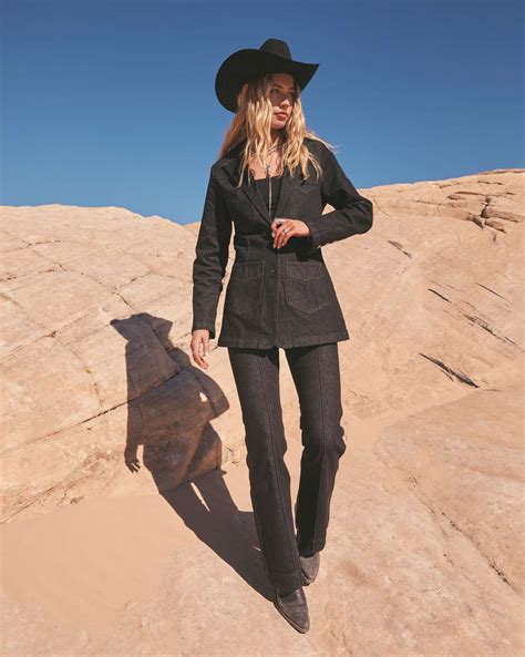 Wrangler® x Yellow Rose by Kendra Scott High Rise Trouser | Kendra Scott