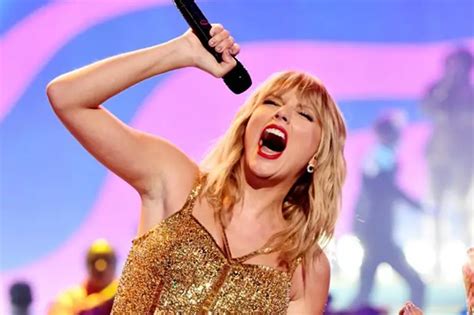 taylor swift songs list heres  guide   swifties newspapers