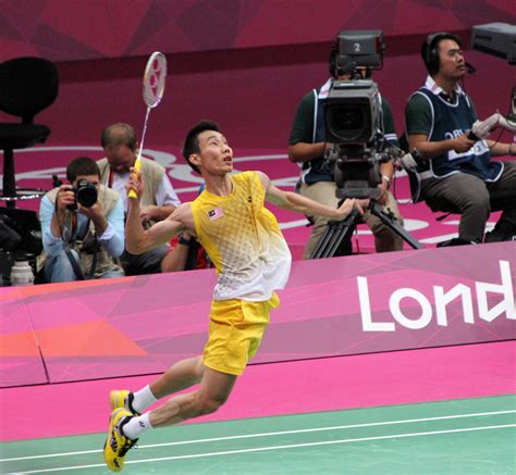 Why Do Badminton Players Shout When They Smash? - Shuttle Smash