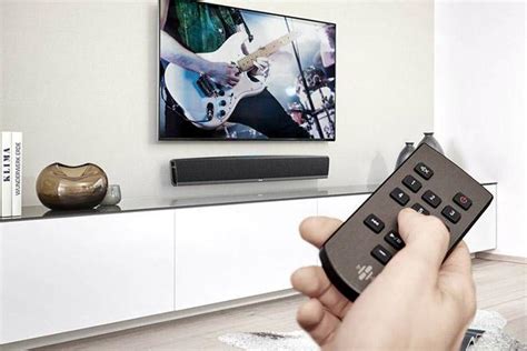 Как подключить саундбар к телевизору: через HDMI, Bluetooth, оптику и ...