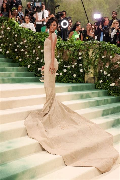 Tyla Pushes Fashion Boundaries with Sand Sculpture Dress at The 2024 ...