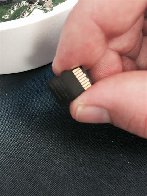 how to install a sd card