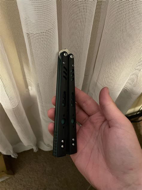 Armed Shark Nautilus V2 Clone!! : r/BalisongClones
